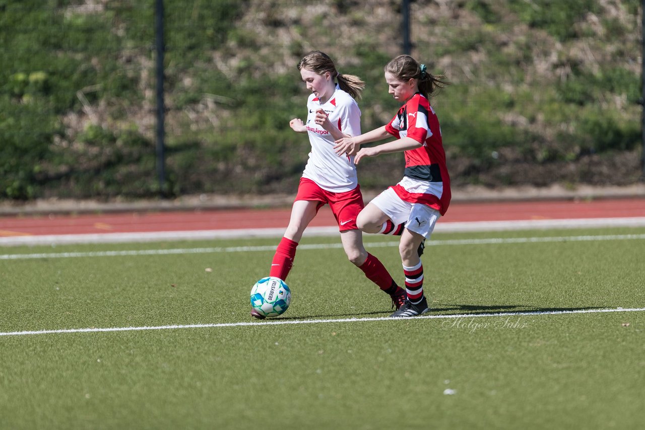 Bild 165 - wCJ Walddoerfer - Altona 93 : Ergebnis: 0:1